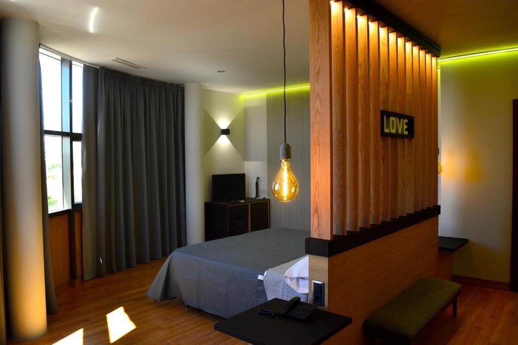 Hotel-Asador Montes Oretanos Pulgar المظهر الخارجي الصورة