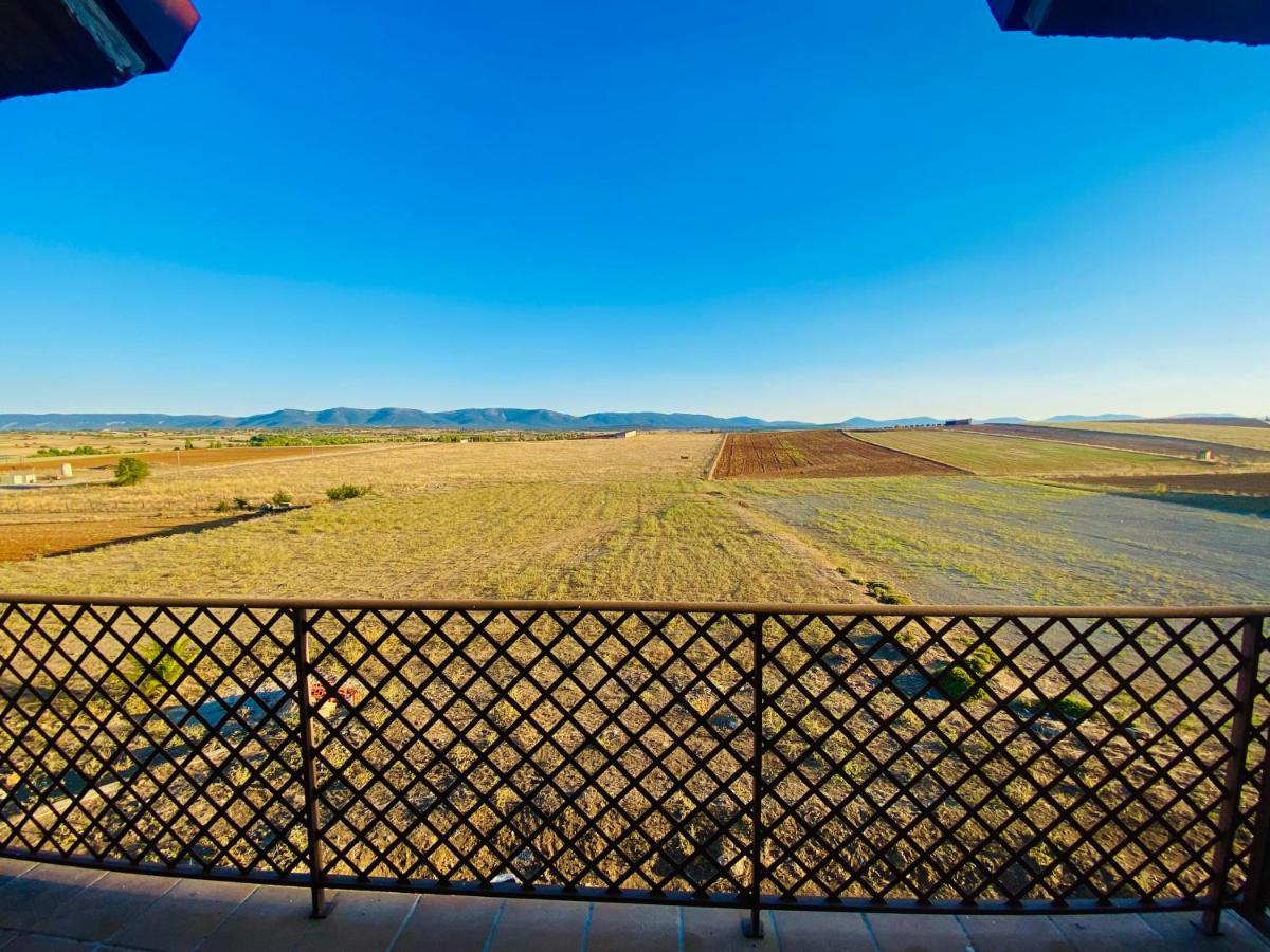 Hotel-Asador Montes Oretanos Pulgar المظهر الخارجي الصورة