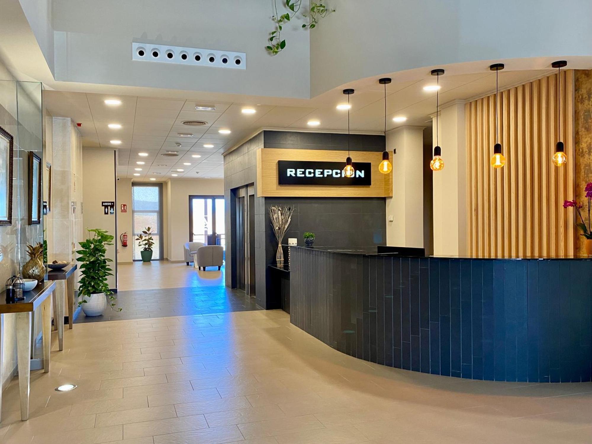 Hotel-Asador Montes Oretanos Pulgar المظهر الخارجي الصورة